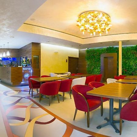 Hotel Air Holíč Eksteriør billede