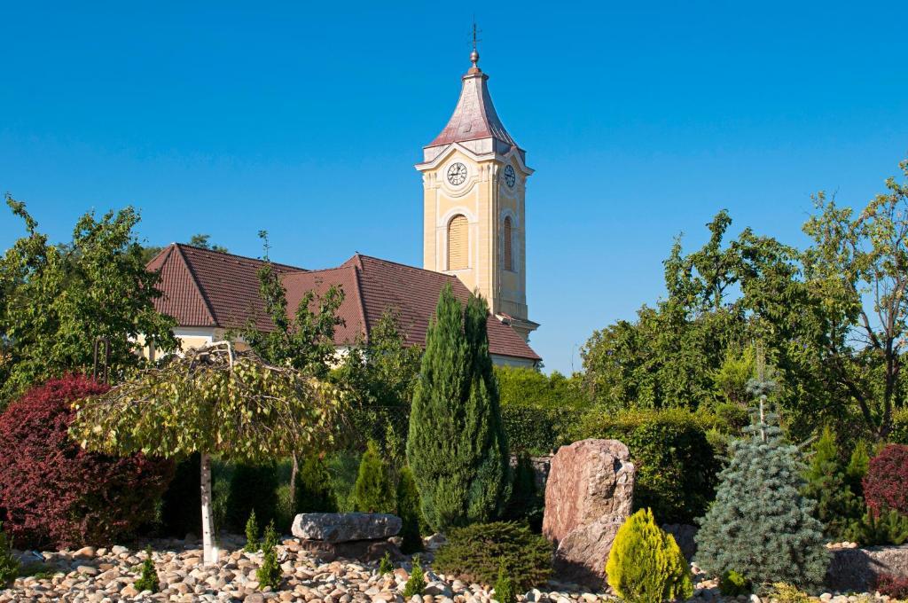 Hotel Air Holíč Eksteriør billede
