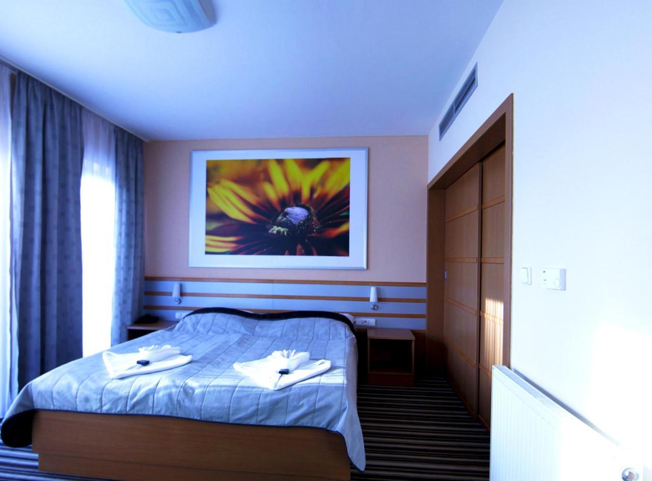 Hotel Air Holíč Eksteriør billede