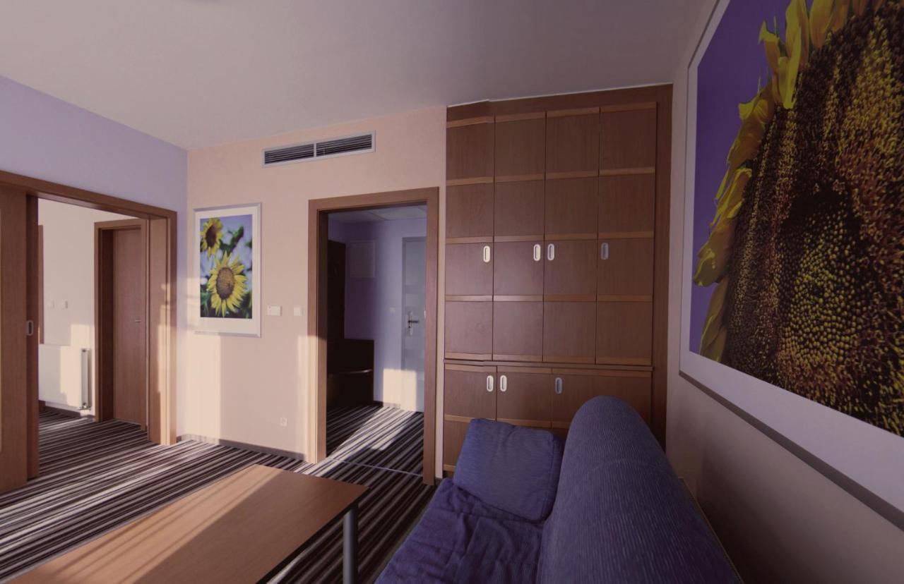 Hotel Air Holíč Eksteriør billede